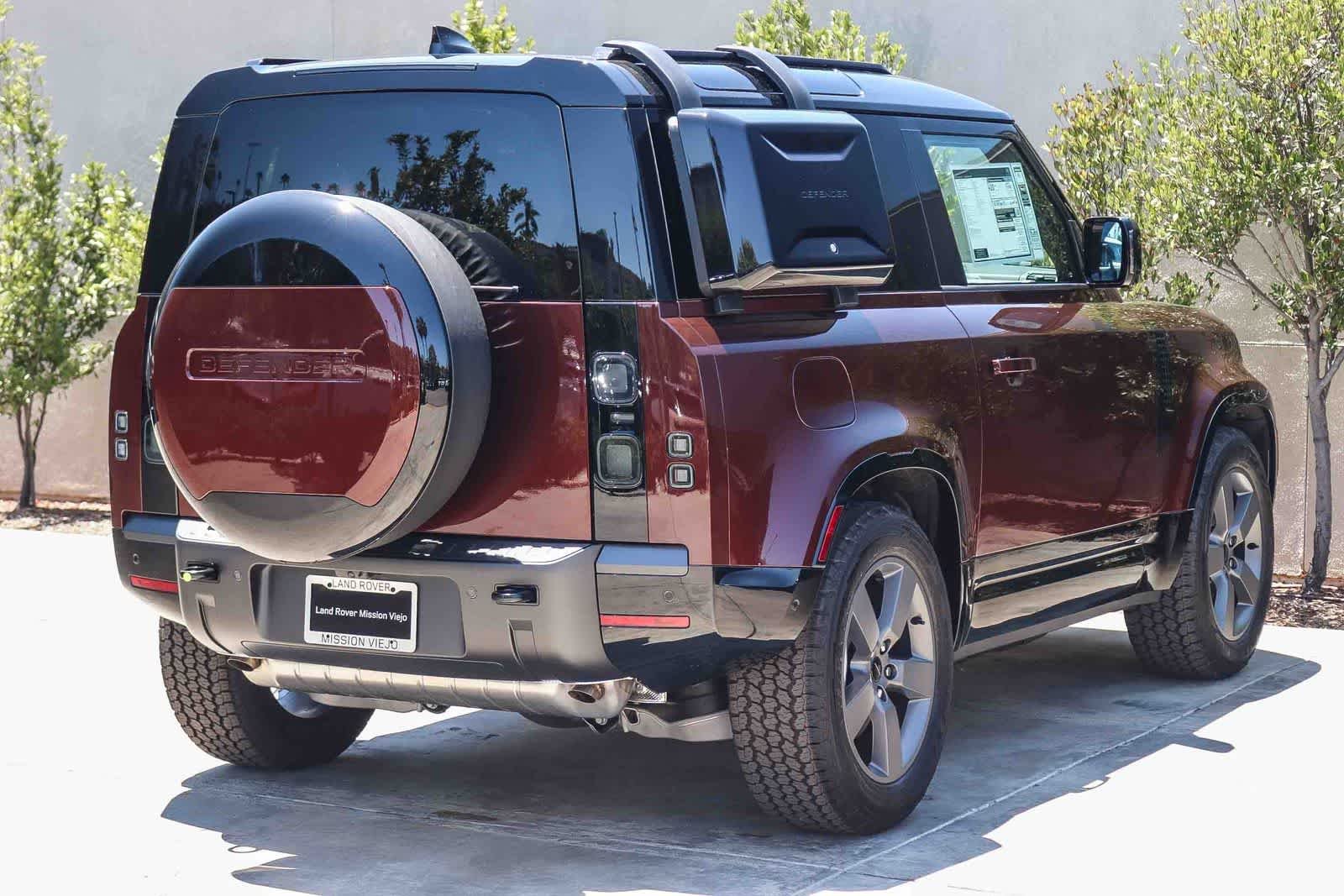 New 2026 Sedona Red Land Rover X-Dynamic SE image 6