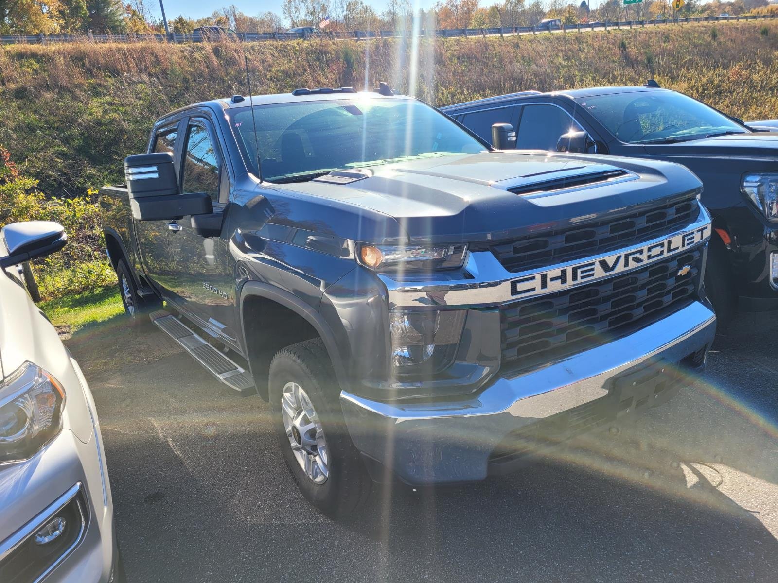 2020 Chevrolet Silverado 2500HD LT photo 3