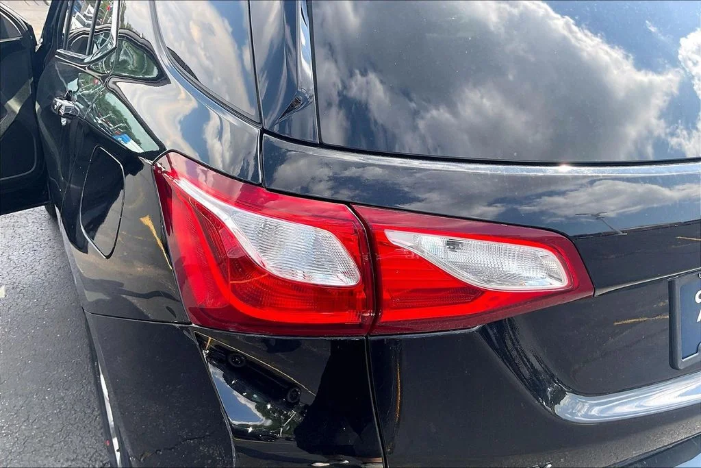 Used 2018 Mosaic Black Metallic Chevrolet LT image 29