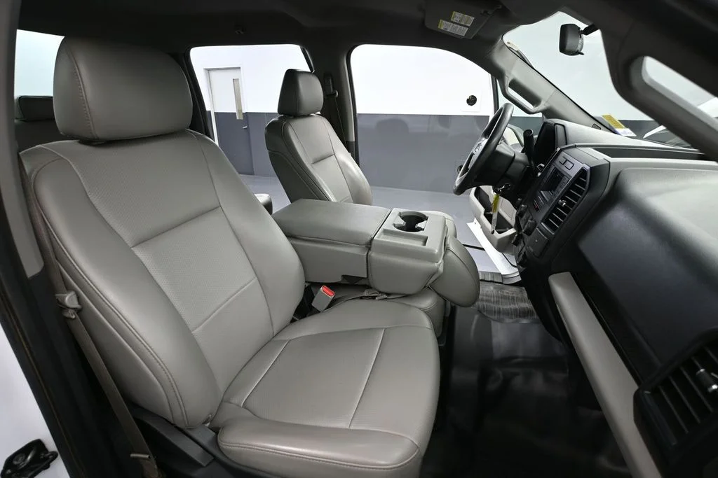 Used 2016 White Ford XL image 42