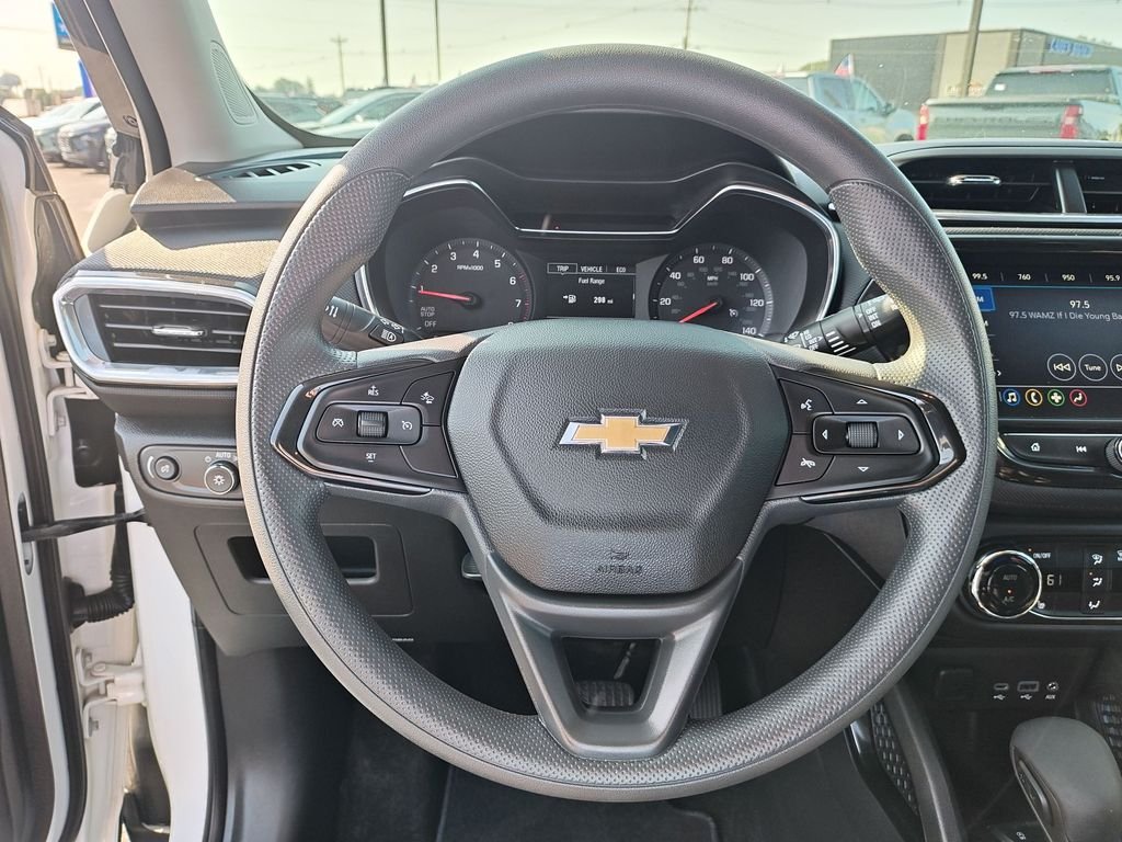 Used 2023 White Chevrolet LT image 14