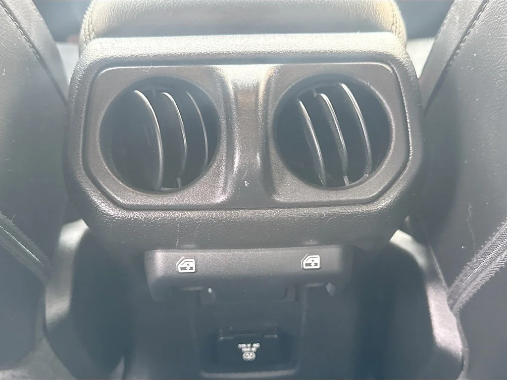 Used 2022 White Jeep Unlimited Sahara 4xe image 27