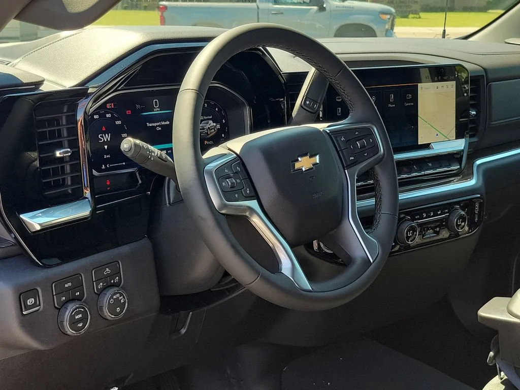 New 2026 Summit White Chevrolet LT (2FL) image 7