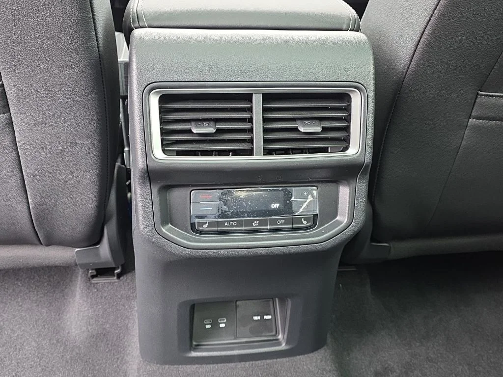 2026 Volkswagen Atlas SEL - Photo 31