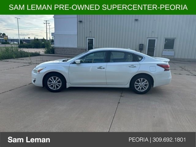 Used 2014 Nissan Altima S with VIN 1N4AL3AP2EC287703 for sale in Peoria, IL