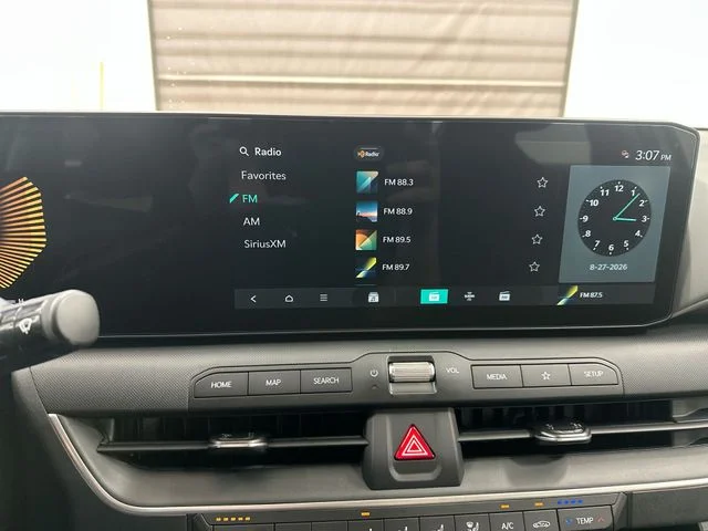 New 2026 Snow White Pearl Kia LXS image 13