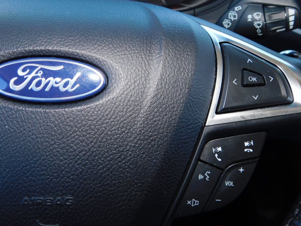 Used 2023 Blue Ford SEL image 35