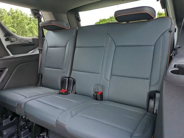 2026 GMC Yukon AT4 - Photo 14
