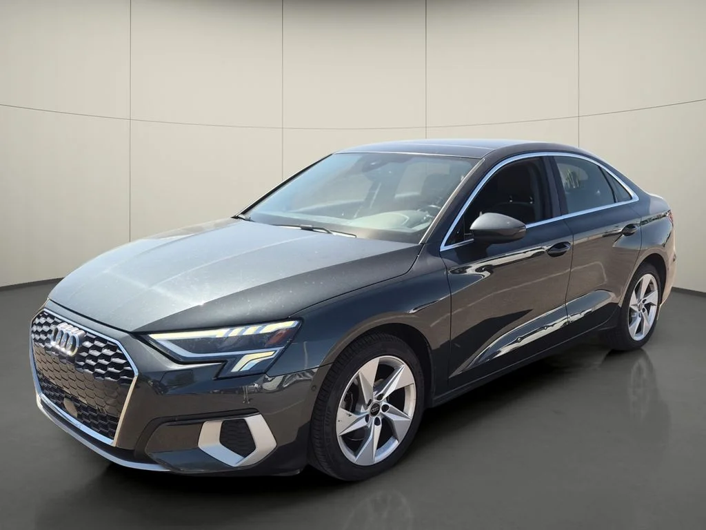 Used 2024 Gray Audi  image 3