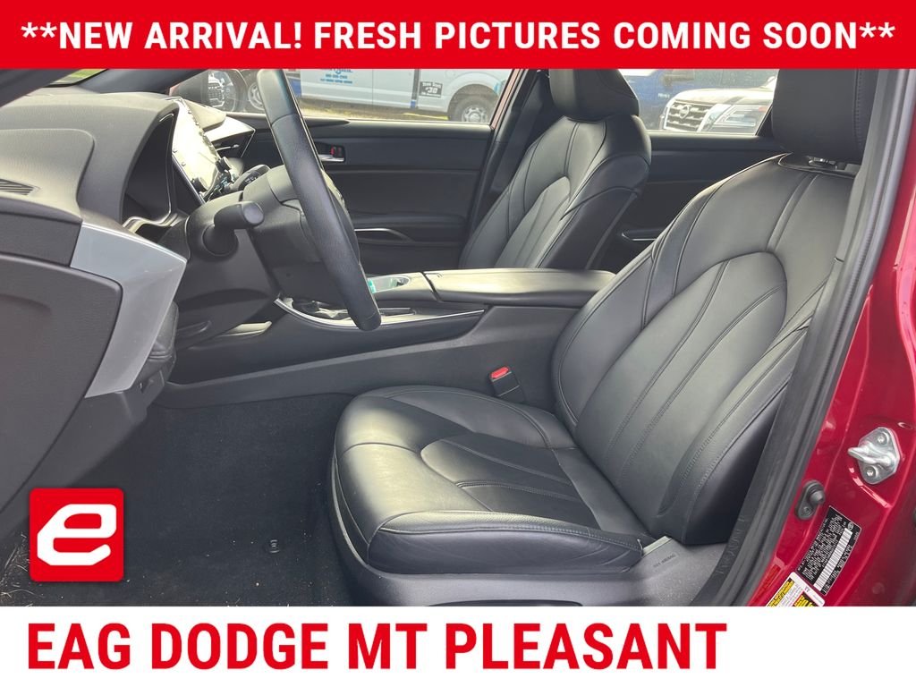 Used 2022 Red Toyota XLE Plus image 5