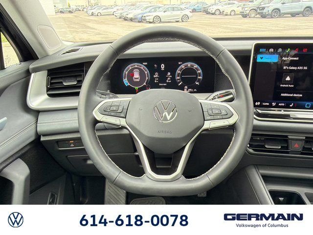 New 2026 Deep Black Pearl Volkswagen 2.0T SE image 19