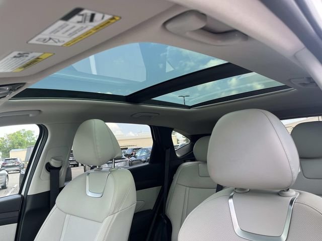 Used 2025 White Hyundai Limited image 29