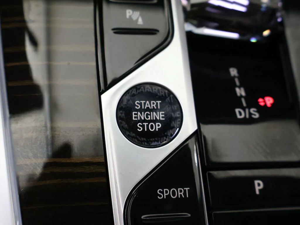 Used 2023 Alpine White BMW xDrive40i image 54