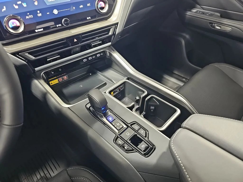 New 2026 Wind Chill Pearl Lexus PREMIUM AWD image 24