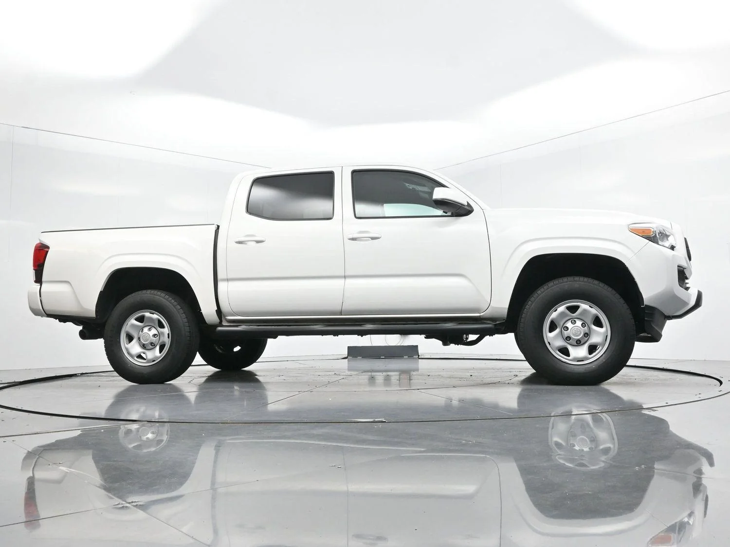 Used 2023 White Toyota SR image 46