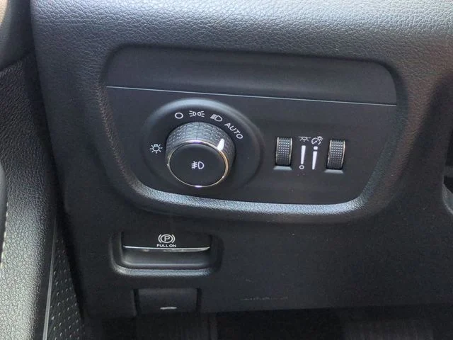 Used 2023 Black Jeep Limited image 18