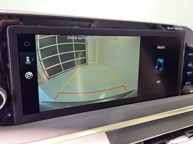 Used 2023 Gray Hyundai SEL image 18