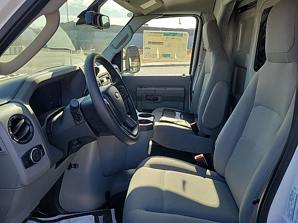 2026 Ford E-Series Cutaway Base - Photo 17