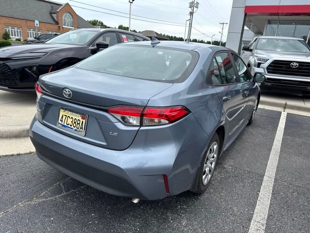 Used 2025  Toyota LE image 4