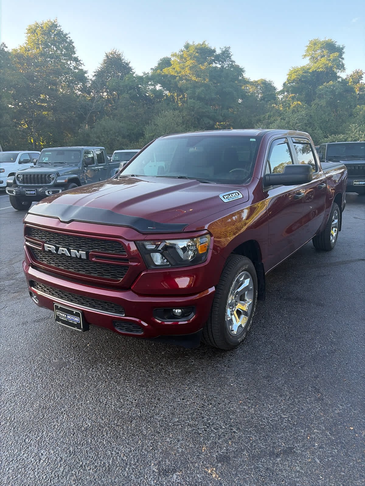 Used 2024 Delmonico Red Pearlcoat Ram Tradesman image 3