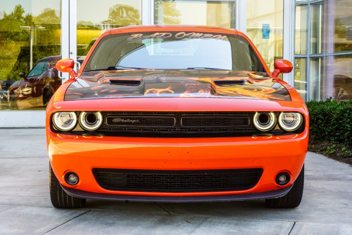 Used 2021 Orange Dodge SXT image 8