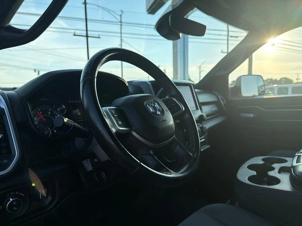 Used 2022 White Ram Big Horn image 31