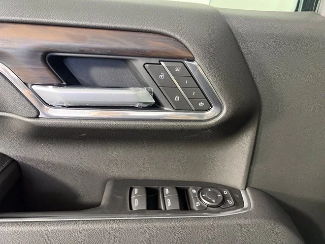 2026 GMC Sierra 1500 SLT - Photo 14