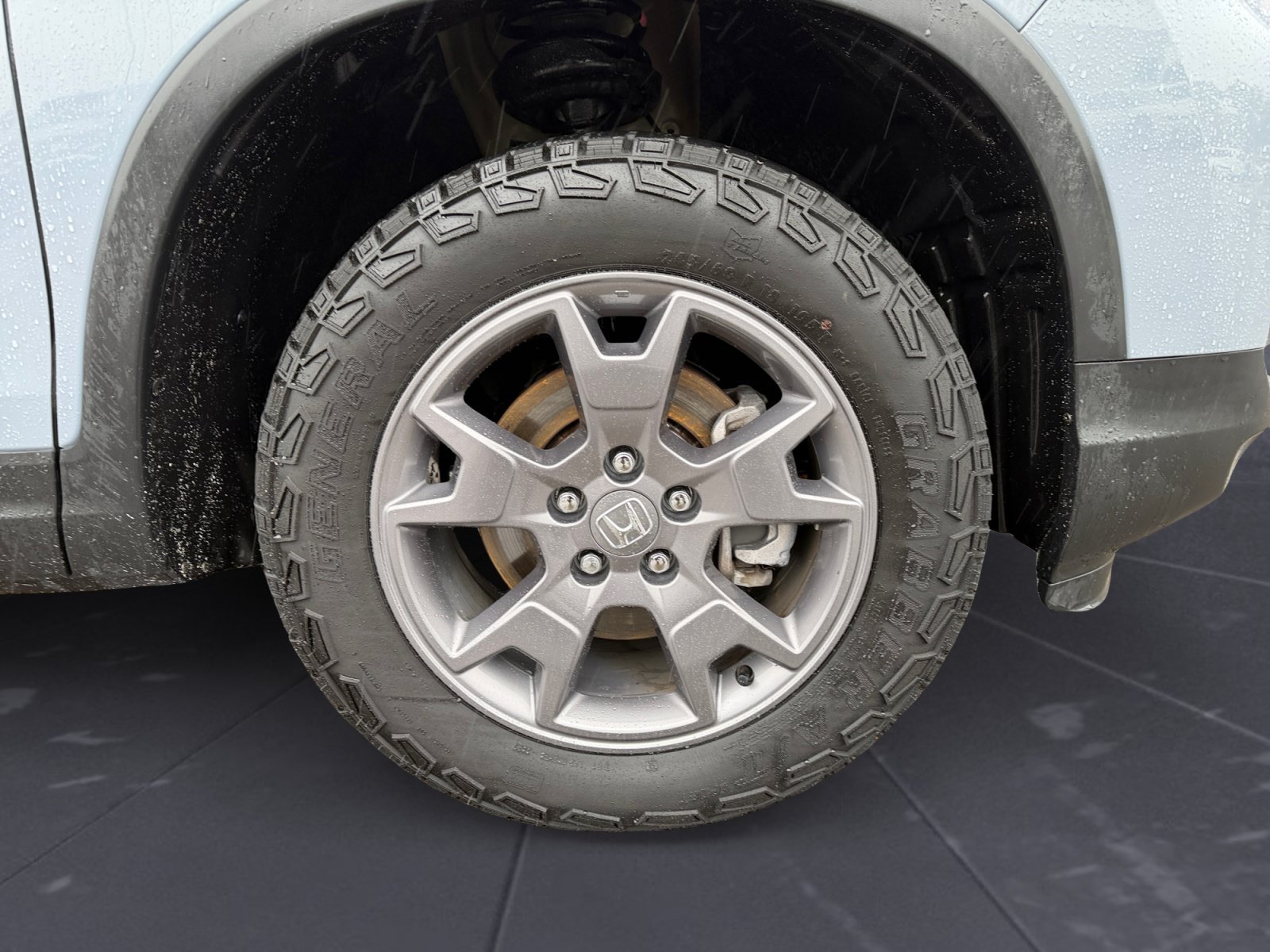 Certified Used 2024 Sonic Gray Pearl Honda AWD TRAILSPORT image 45