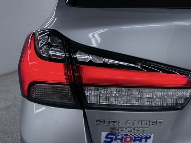 2025 Mitsubishi Outlander Sport SE - Photo 9