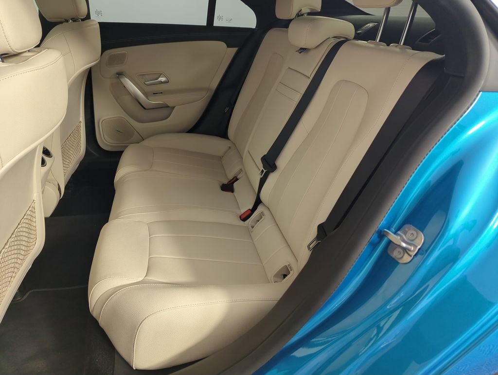 Used 2025  Mercedes-Benz CLA 250 image 30