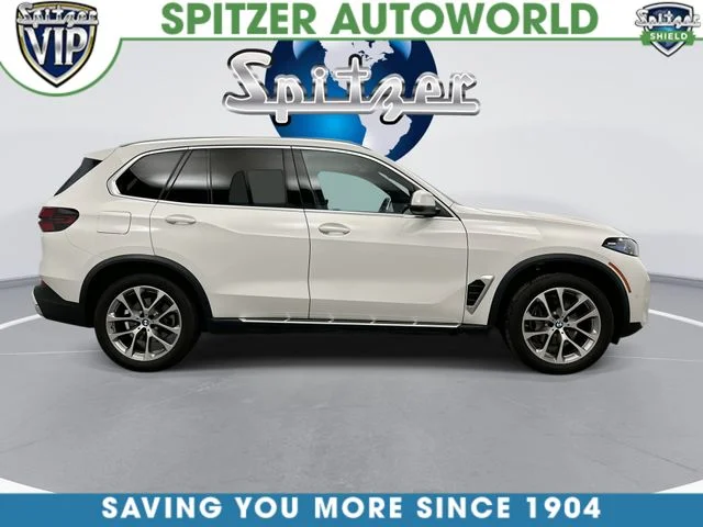 Used 2026 White BMW xDrive40i image 10