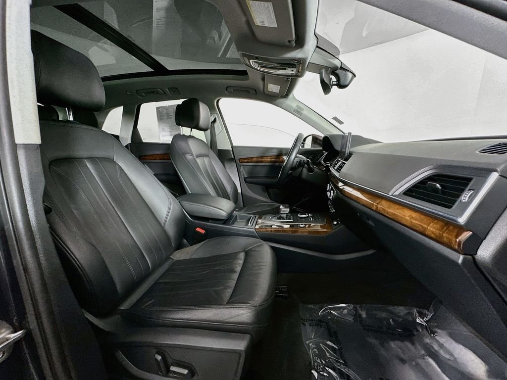 Used 2018 Gray Metallic Audi 2.0T Premium Plus image 30