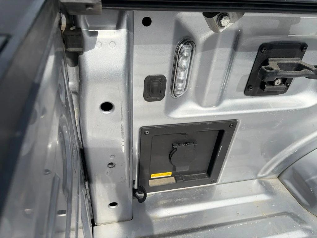 Used 2021 Silver Ford XLT image 11