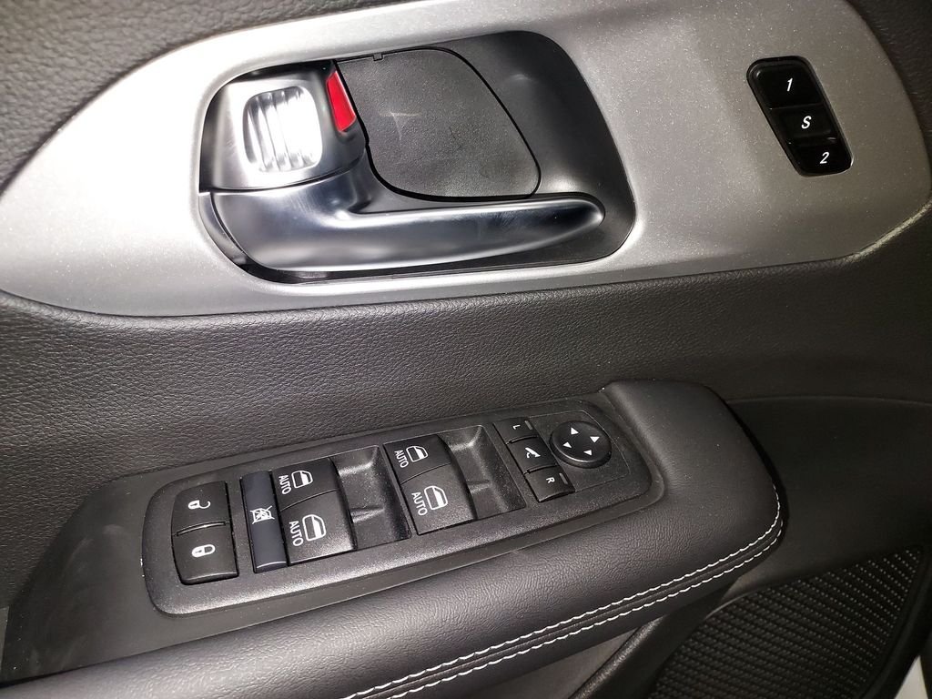 2026 Chrysler Pacifica Limited - Photo 19