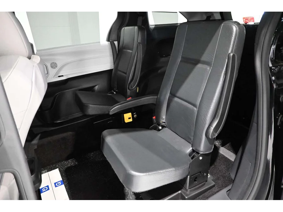New 2026 BLACK Toyota LE Mobility Handicap Van image 28