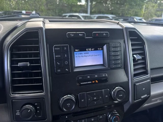 Used 2018 Silver Ford XLT image 21