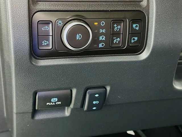New 2026 Gray Ford Lariat image 21