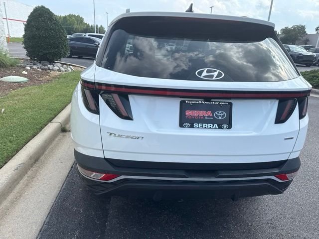 Used 2023 White Hyundai SEL image 6