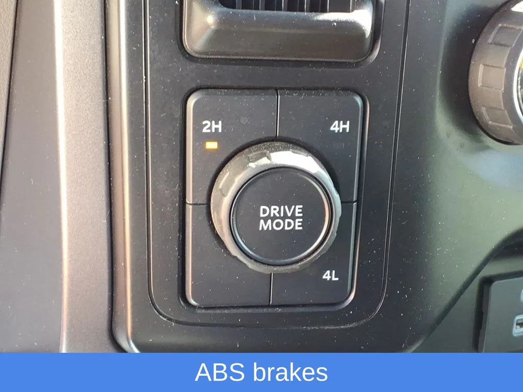 Used 2023 Gray Ford XLT image 10