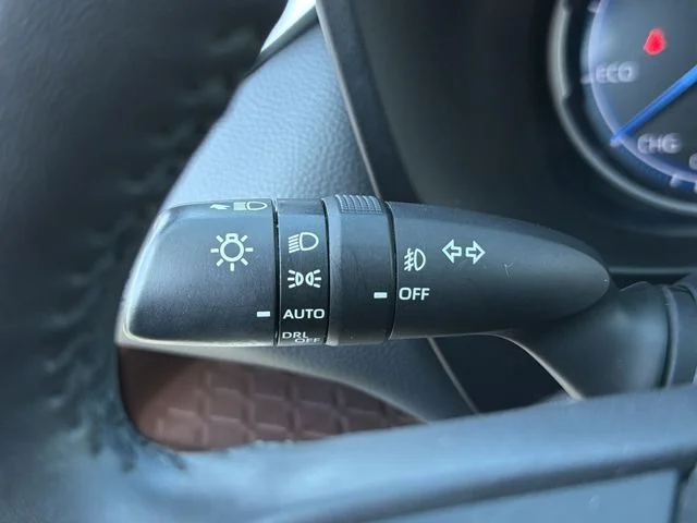 2020 Toyota RAV4 Limited - Photo 32
