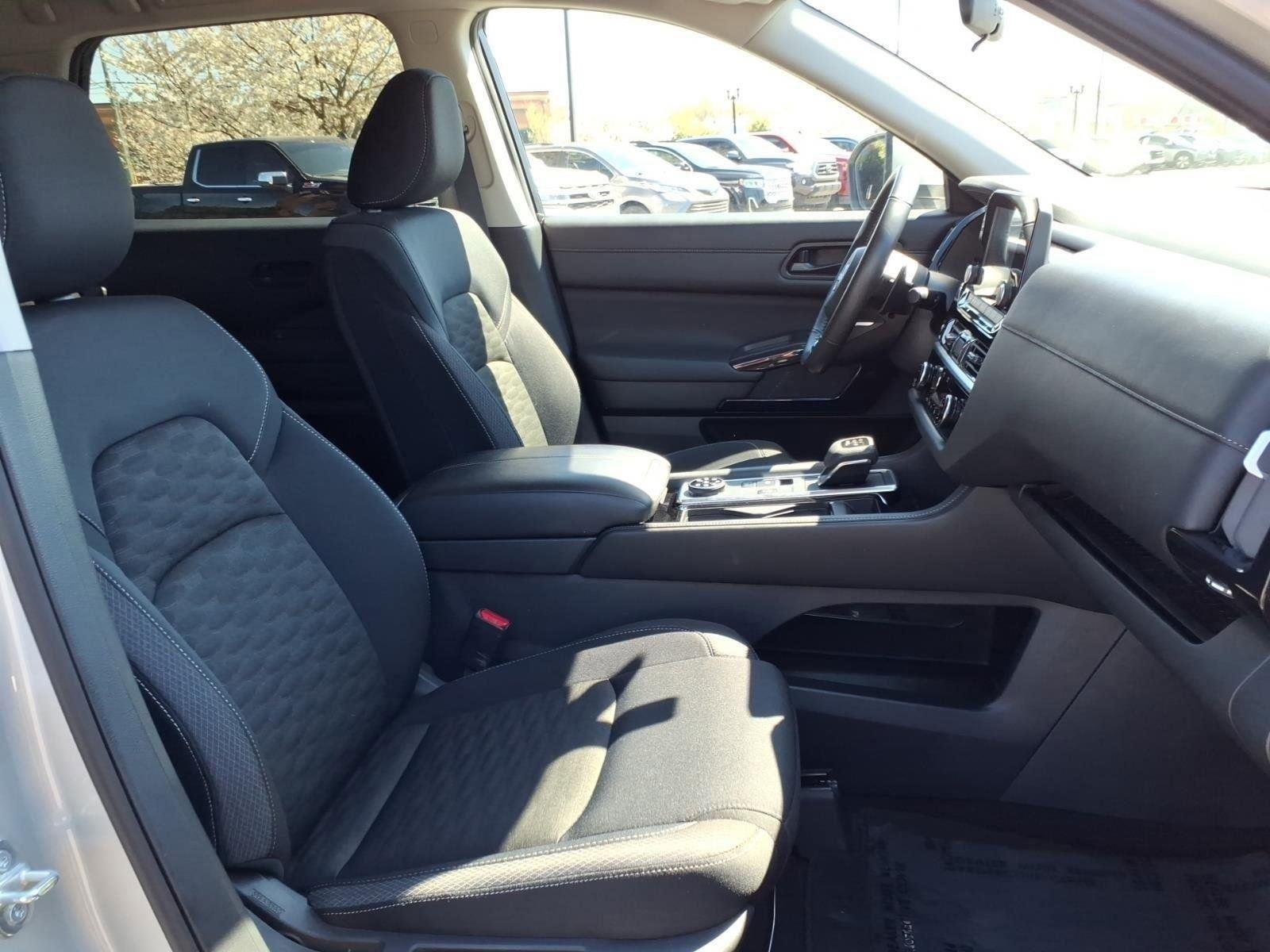 Used 2025 Brilliant Silver Metallic Nissan SV image 18