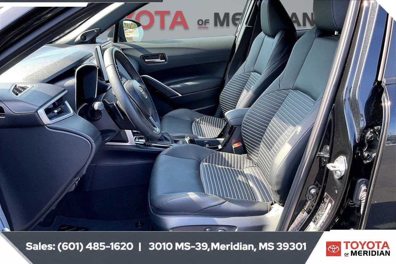 Used 2025 Jet Black Toyota XSE image 18