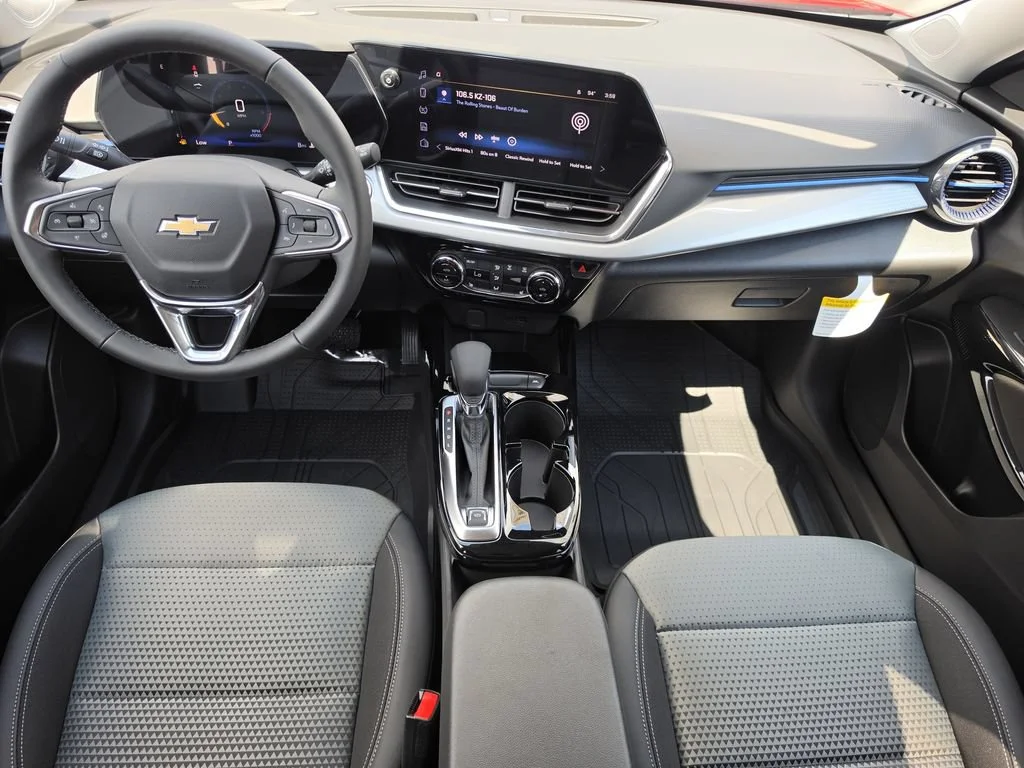 2026 Chevrolet Trax LT - Photo 7