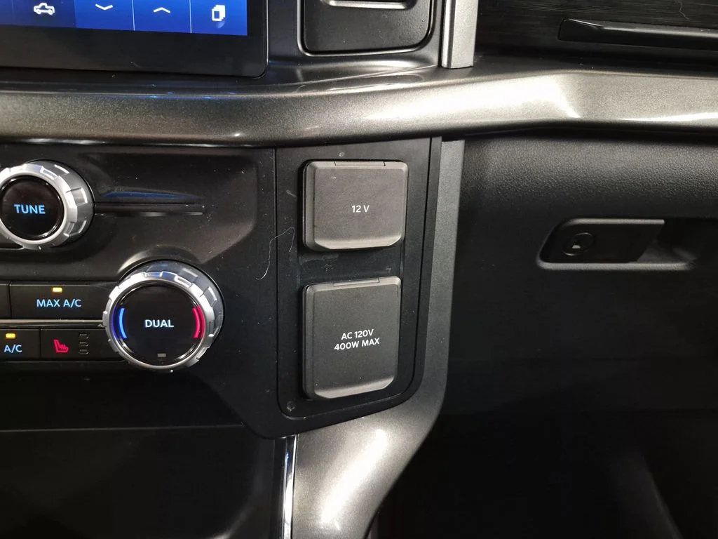 Certified Used 2023 Avalanche Ford XLT image 36