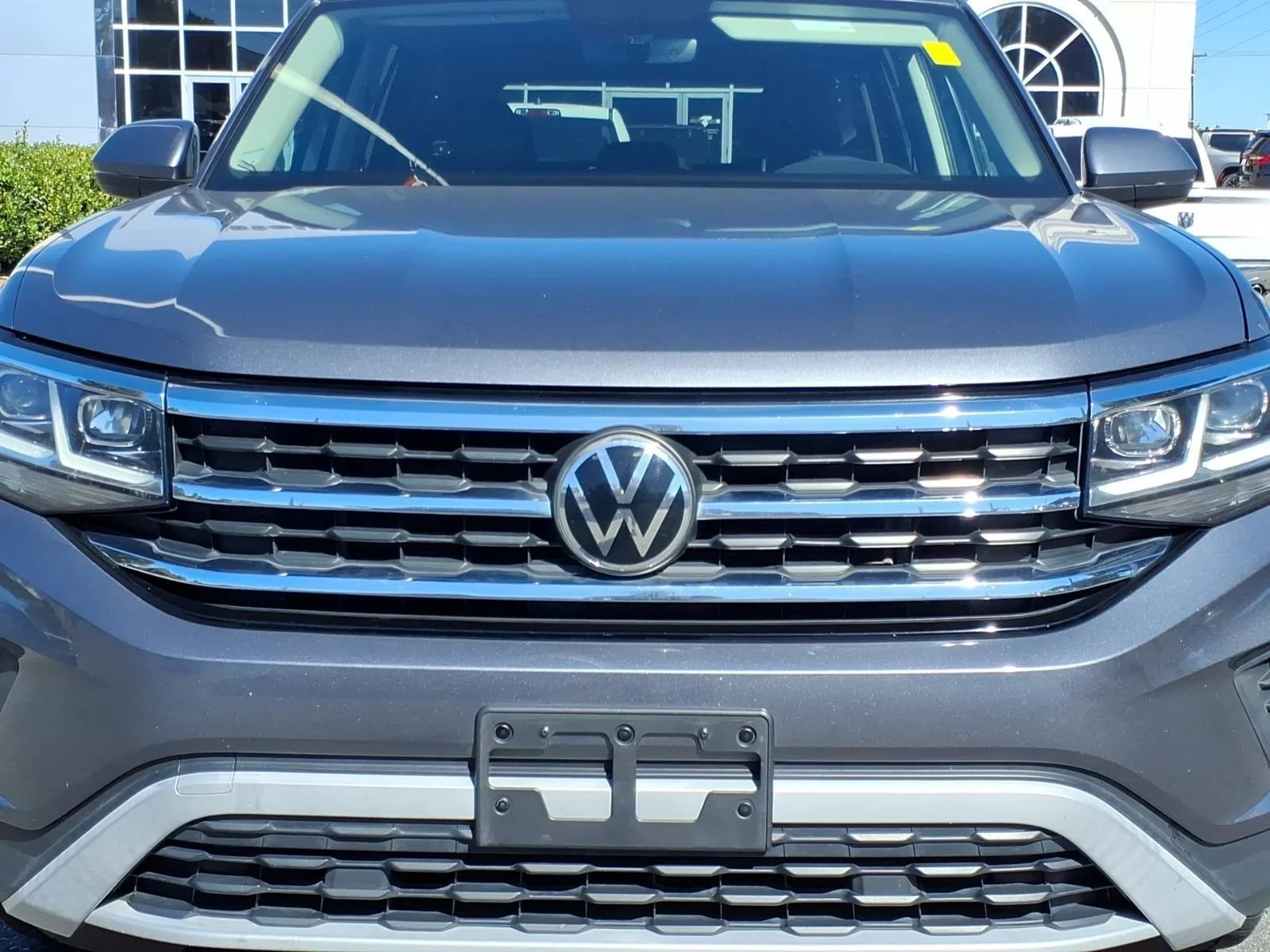 Used 2021 Platinum Gray Metallic Volkswagen 2.0T SE image 14