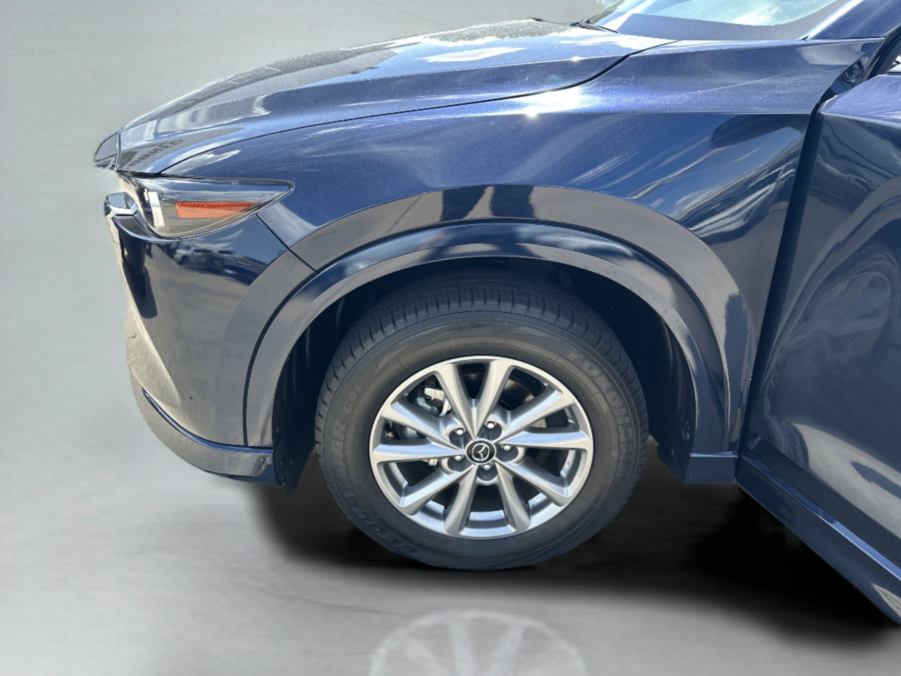 Used 2025 Deep Crystal Blue Mica Mazda 2.5 S Preferred Package image 24