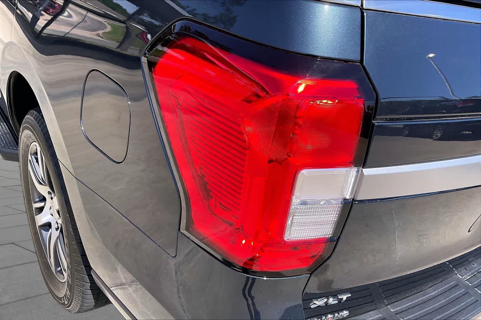 Used 2024 Stone Blue Metallic Ford XLT image 28