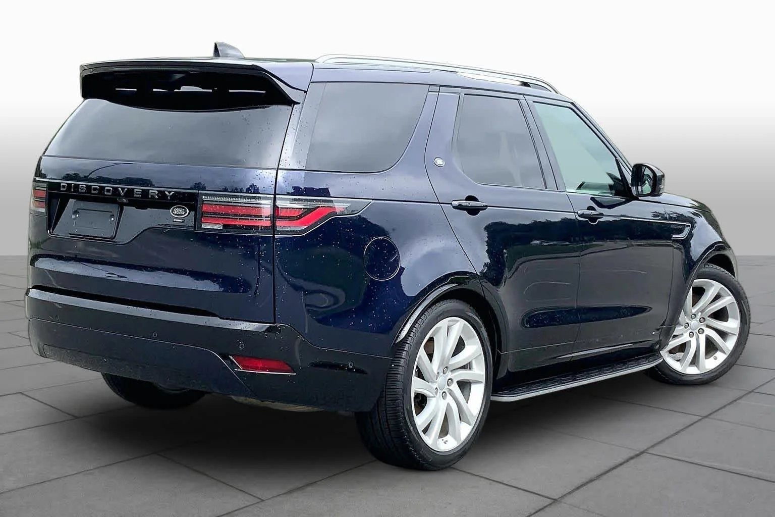 Used 2021 Portofino Blue Metallic Land Rover S R-Dynamic image 12