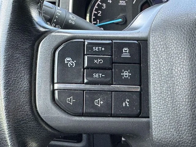Used 2023 Silver Ford XLT image 26