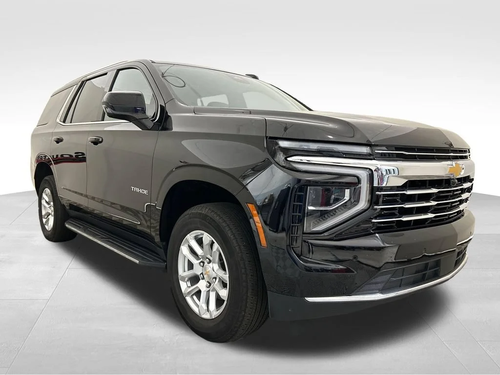 Used 2025 Black Chevrolet LT image 7
